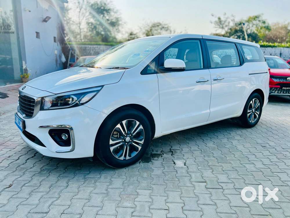 Kia Carnival Premium, 2021, Diesel
