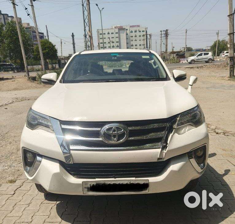 Toyota Fortuner 4x2 At 2.8 Diesel, 2016, Diesel