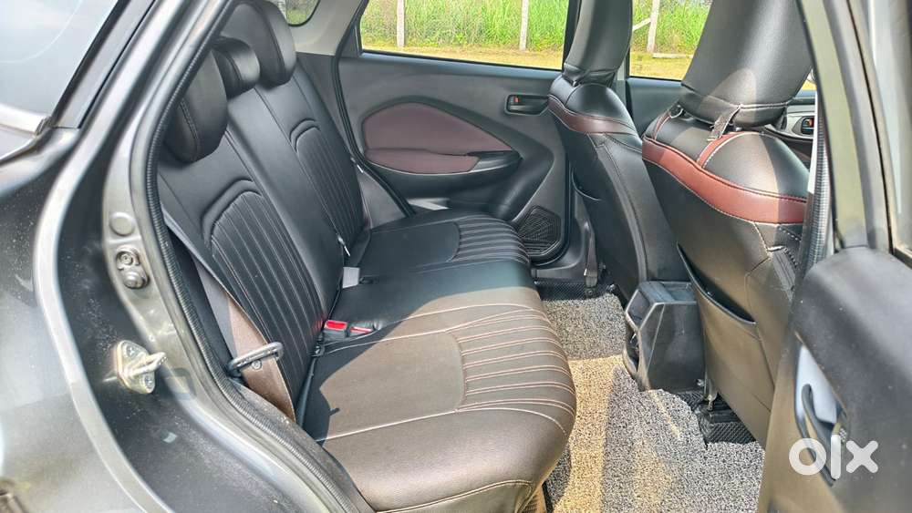 Maruti Suzuki Fronx Delta Plus 1.2l Ags, 2023, Petrol