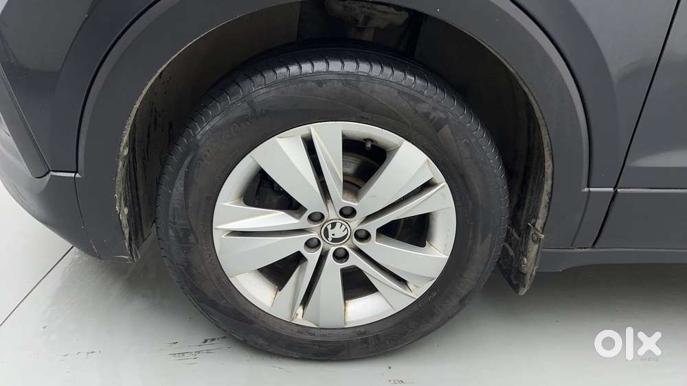 Skoda Kushaq Ambition 1.0l Tsi Mt, 2022, Petrol