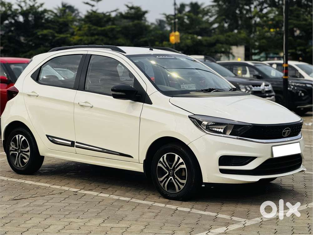 Tata Tiago 1.2 Revotron Xt, 2023, Petrol