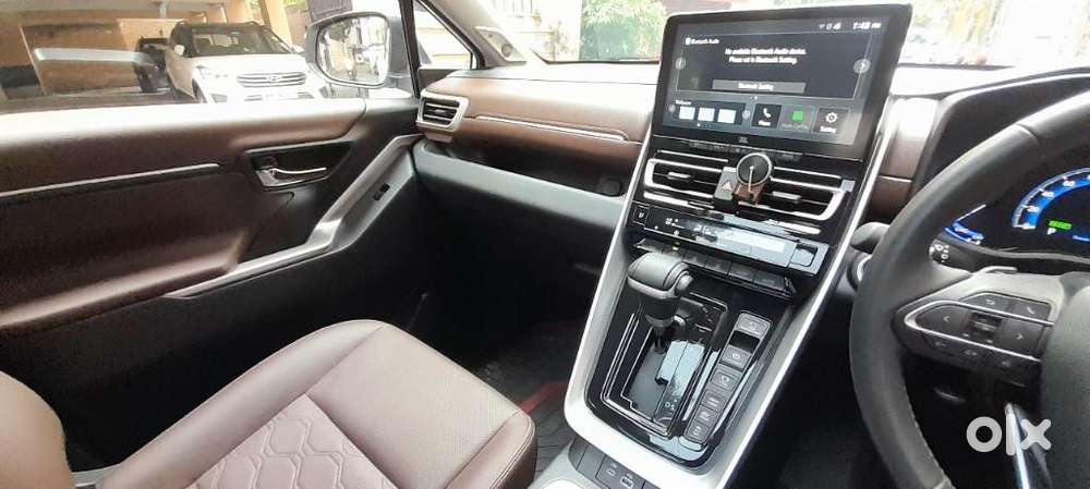 Toyota Innova Hycross 2.0 Zx Hybrid 7 Str, 2024, Cng & Hybrids