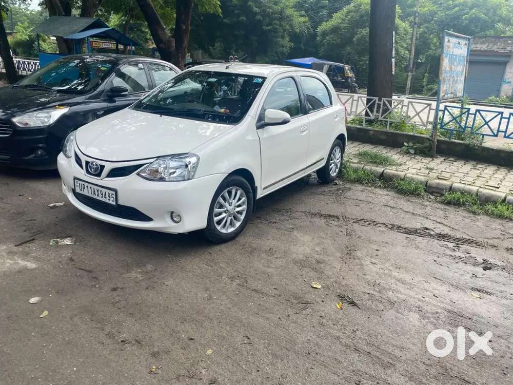 Toyota Etios Liva 2015 Car Up11 Number 9495 White Colour Agency Servic