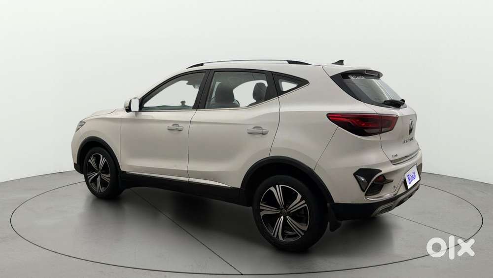 Mg Astor 1.5 Savvy Cvt S Red, 2022, Petrol