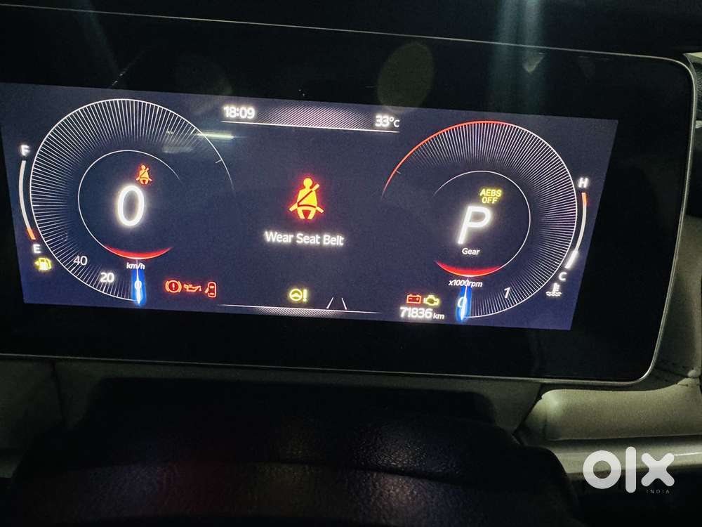 Mahindra Xuv700 2.2 Ax 7 Diesel At Luxury Pack Str Awd, 2023, Diesel