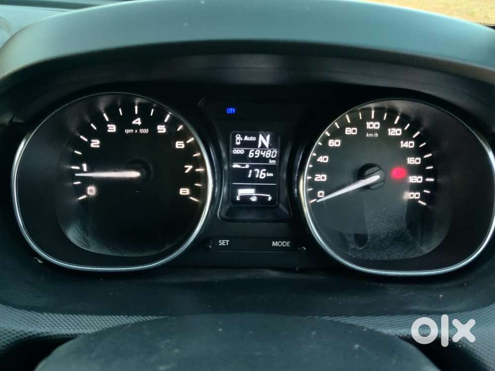 Tata Tigor Xza, 2019, Petrol