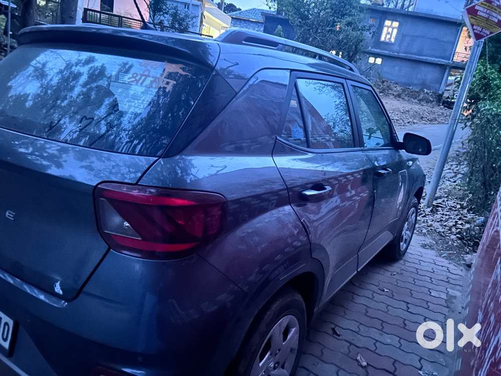 Hyundai Venue 2022 Petrol Good Condition