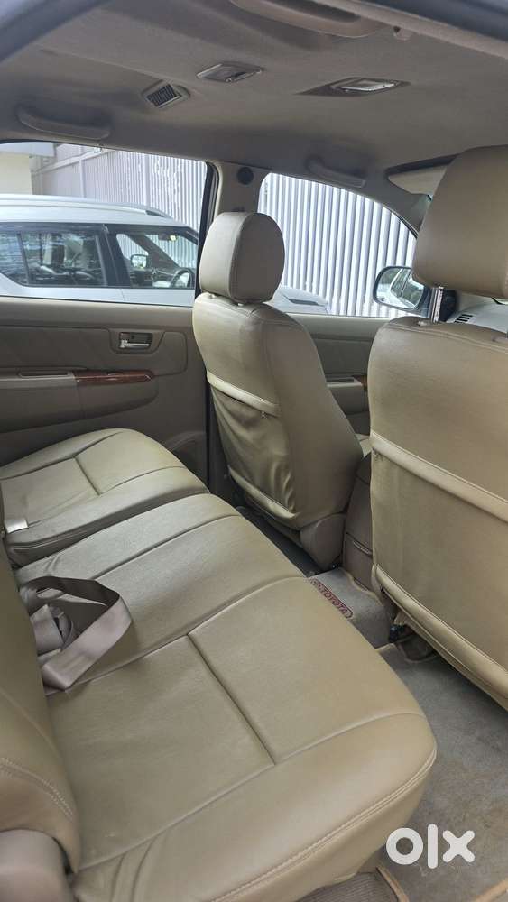 Toyota Fortuner 3.0 4x4 Manual, 2011, Diesel