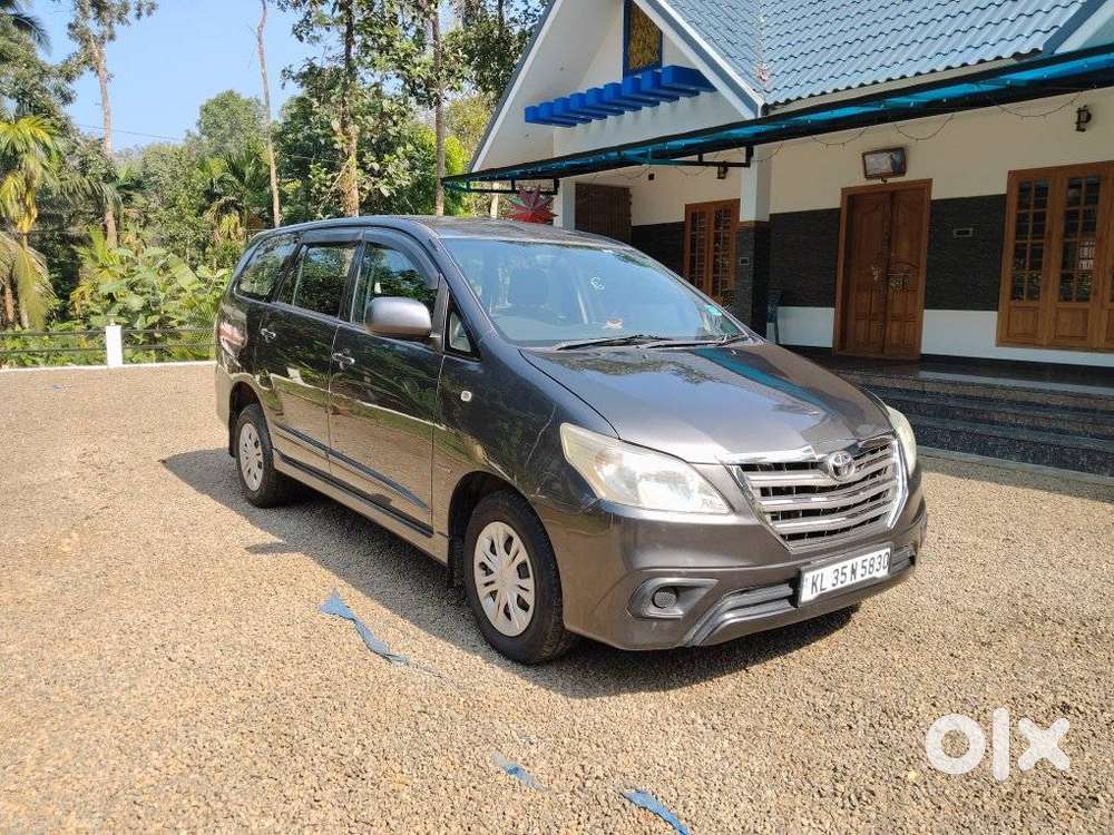 Toyota Innova 2.5 G (diesel) 8 Seater, 2016, Diesel