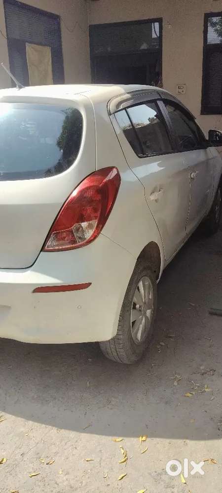 Hyundai I20 Sportz 2012