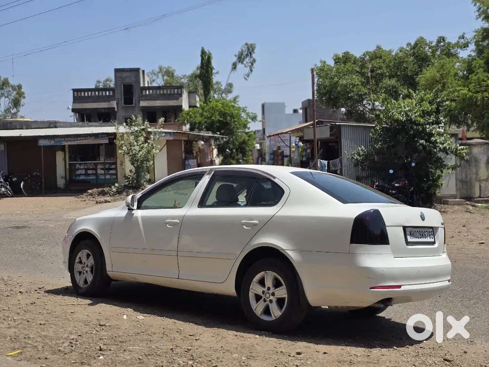 Skoda Laura Elegance 2012 Diesel Manual