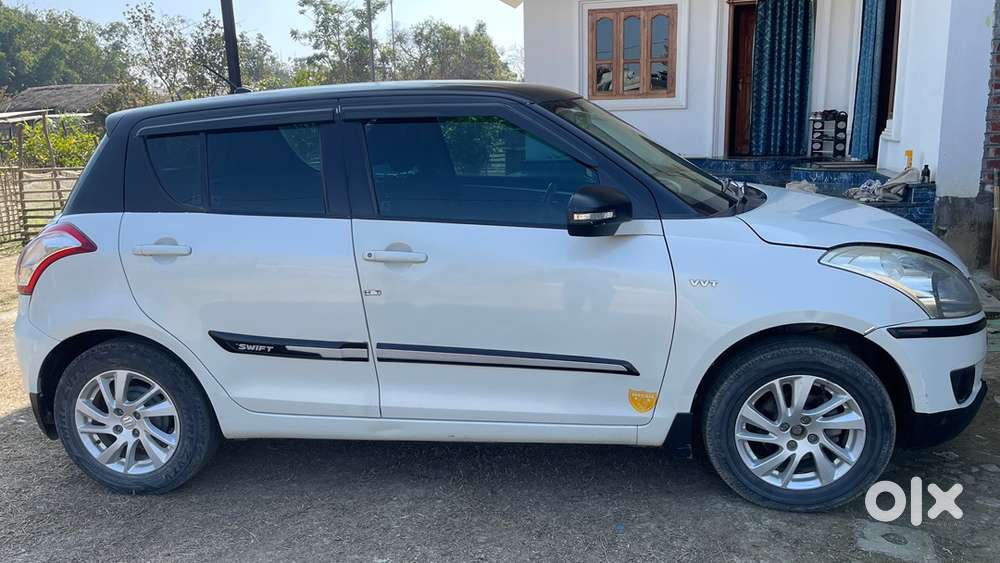 Maruti Suzuki Swift 2012 Petrol 65000 Km Driven