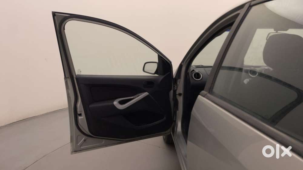 Ford Figo 1.2 Duratec Petrol Titanium, 2011, Petrol