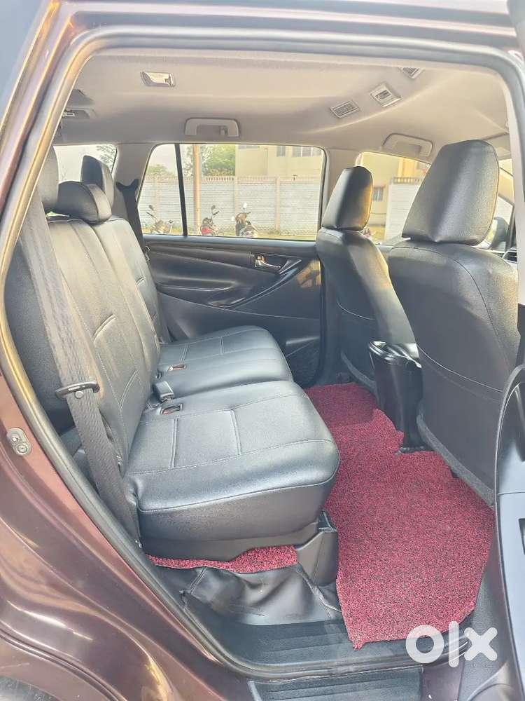 Toyota Innova Crysta, Gx Manual, 8 Seater.