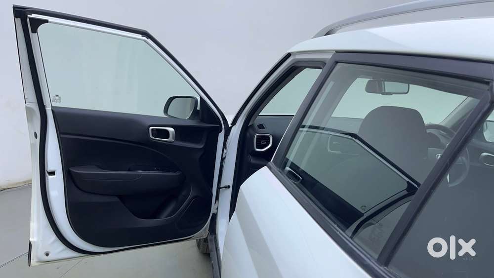 Hyundai Venue [2022-ongoing] 1.2 S, 2020, Petrol