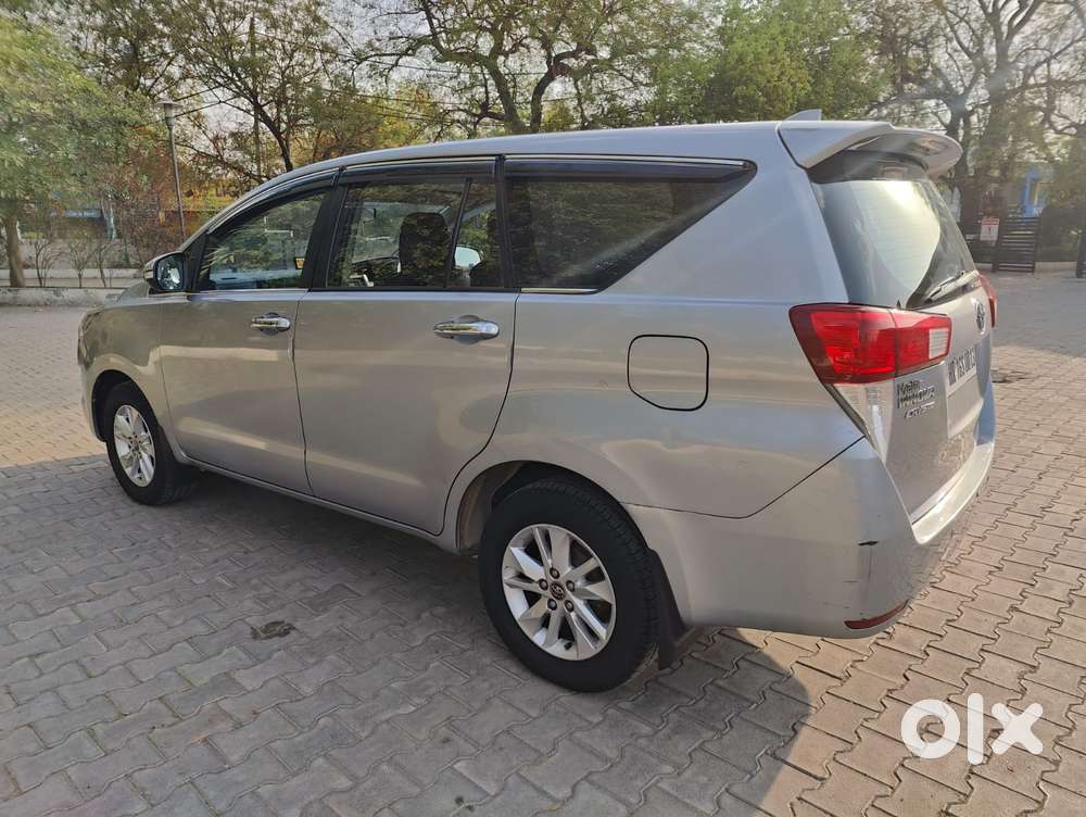Toyota Innova Crysta 2.4 G Mt, 2017, Diesel
