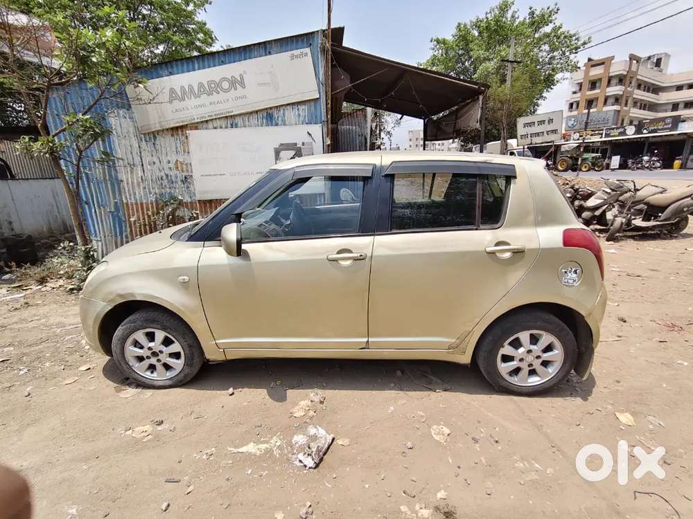 Maruti Suzuki Swift 2005 Petrol 70000 Km Driven