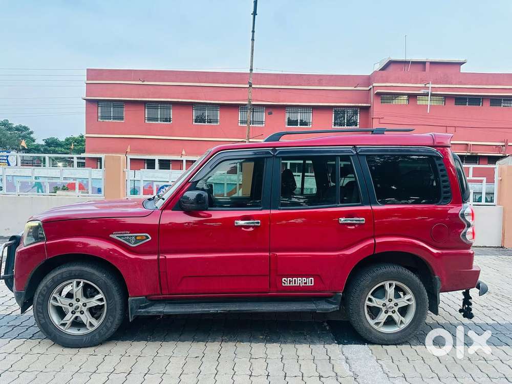 Mahindra Scorpio S10, 2015, Diesel
