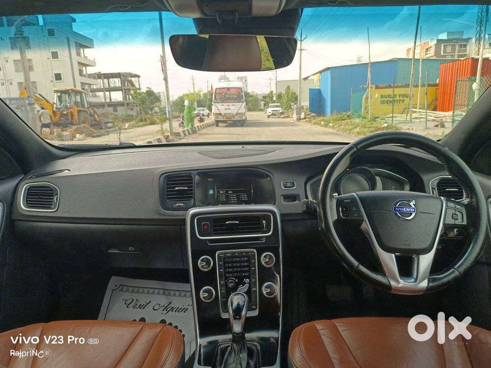 Volvo S60 D5 Inscription, 2015, Diesel