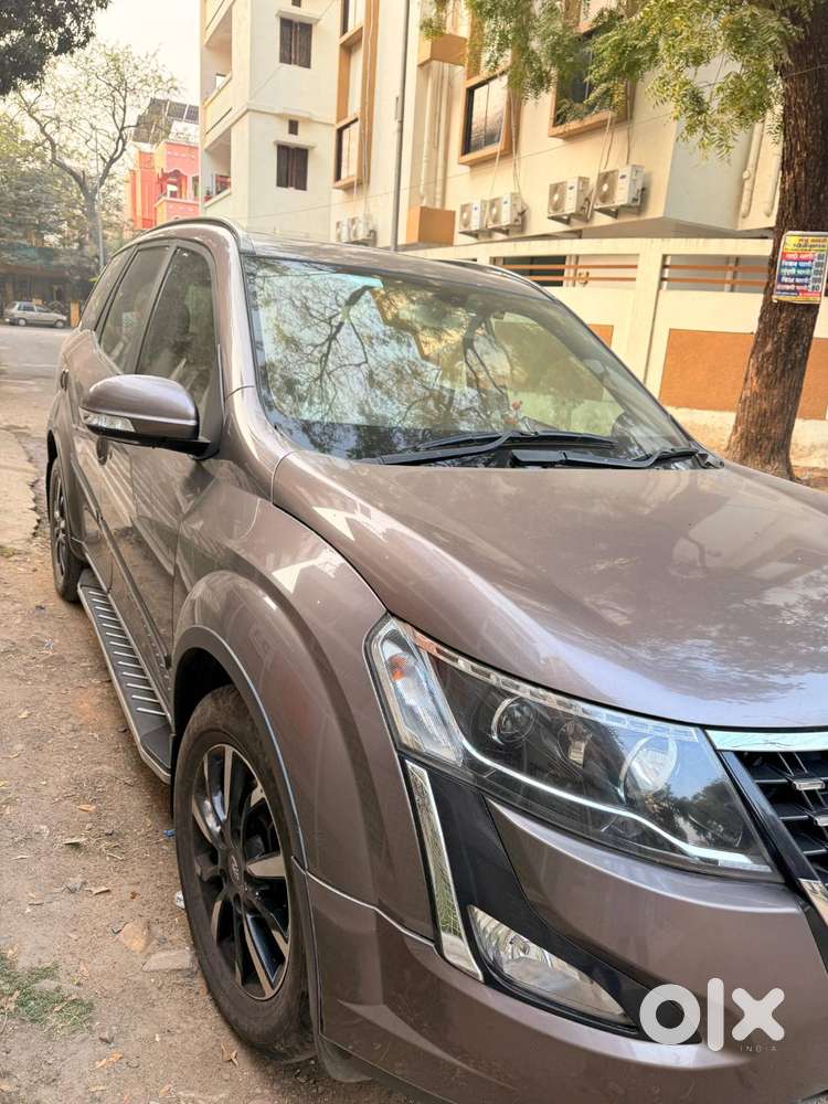 Xuv 500 W11 Top Model