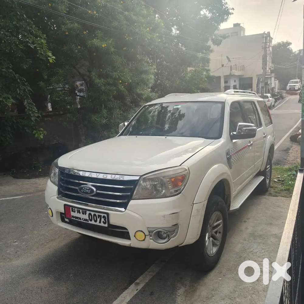 Ford Endeavour 2013 Diesel 95000 Km Driven
