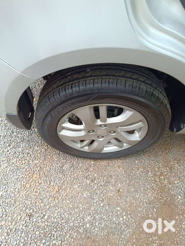 Maruti Suzuki Swift Dzire Zdi Bsiv, 2013, Diesel