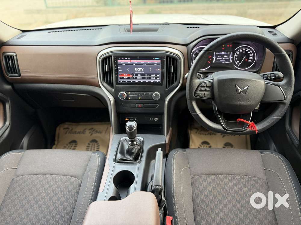 Mahindra Scorpio-n 2.0 Z2 Petrol Mt 7 Str, 2024, Petrol