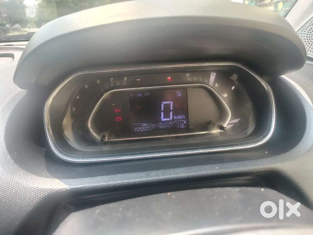 Tata Tiago 1.2 Liter Revetron Engine Top Model Xz+