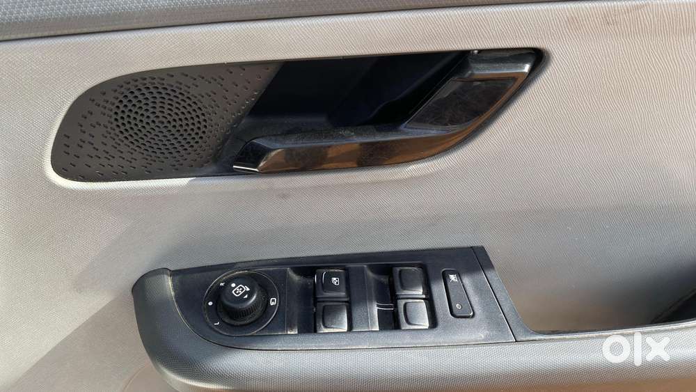 Tata Altroz 1.2 Xm, 2020, Petrol