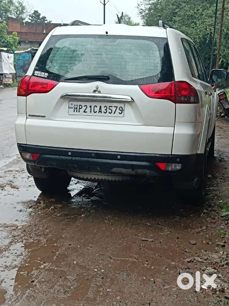 Mitsubishi Pajero Sport 2012