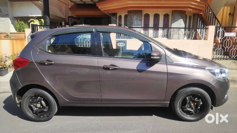 Tata Tiago 1.2 Revotron Xza, 2019, Petrol