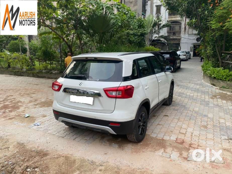 Maruti Suzuki Brezza Zxi Plus Smart Hybrid, 2022, Petrol