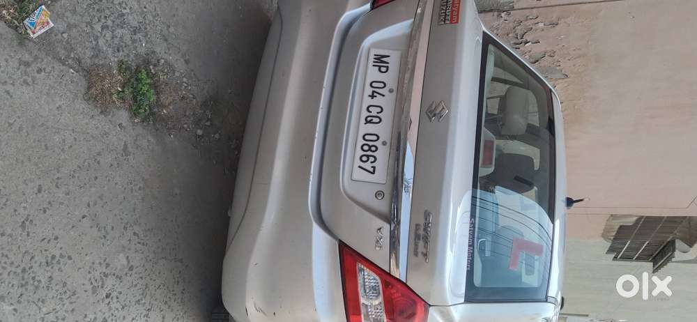 Maruti Suzuki Dzire 2015 Petrol Well Maintained