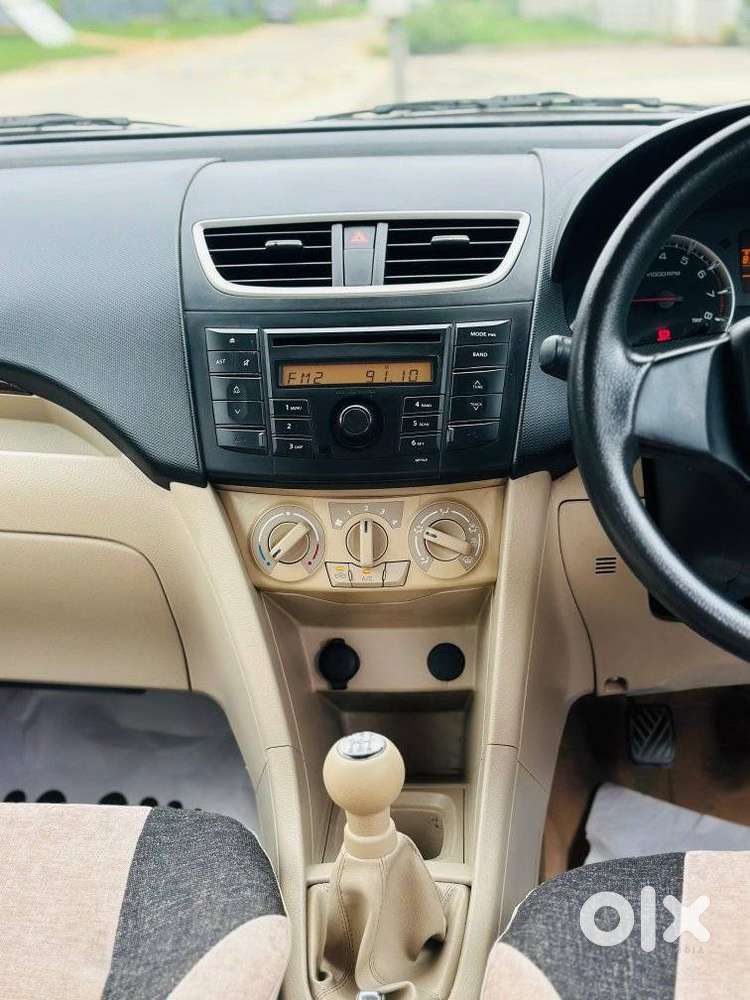 Maruti Suzuki Swift Dzire 1.2 Vxi Bsiv, 2014, Petrol