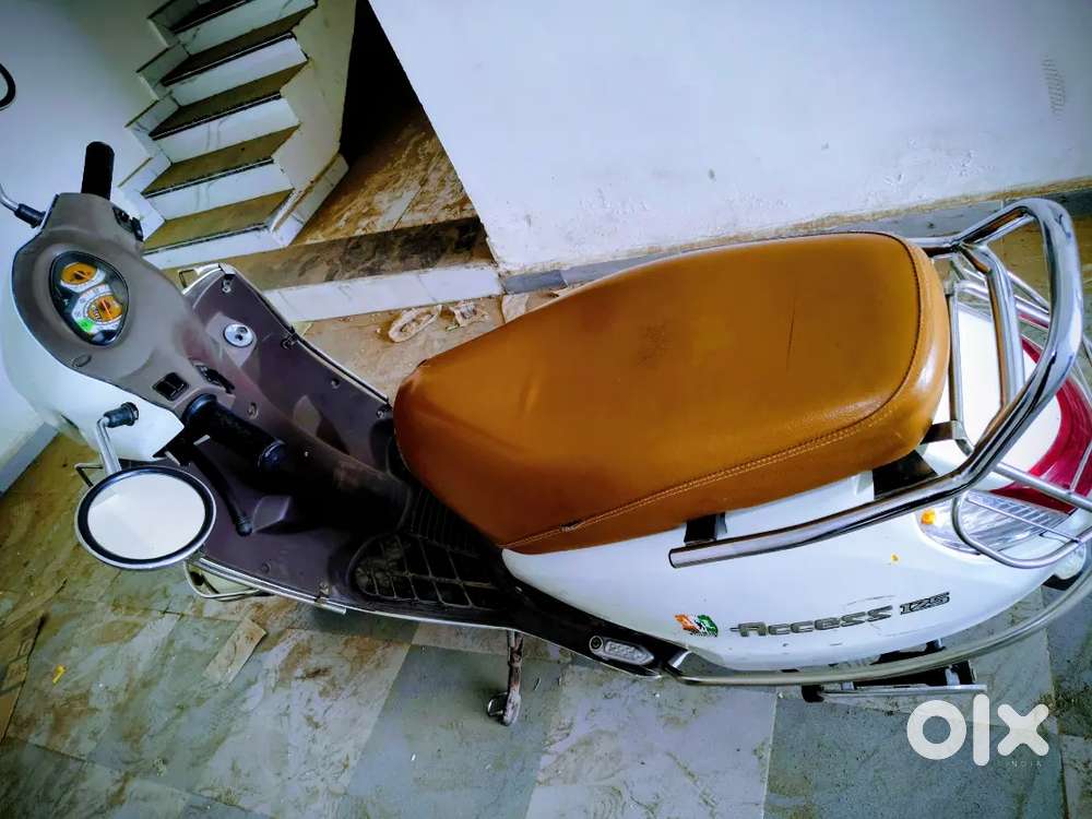 Suzuki Access 125 - Buy & Sell Second Hand Mahindra Scooty in