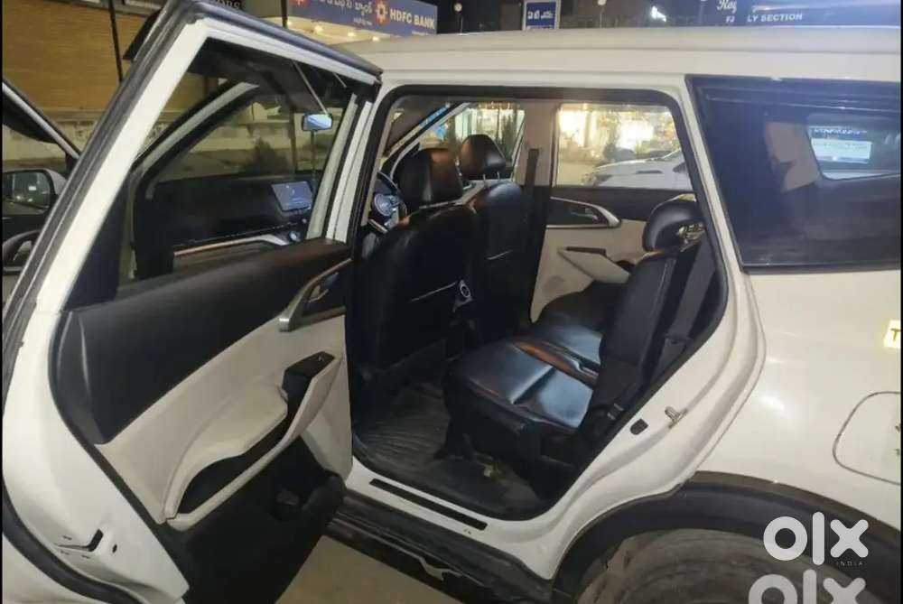 Kia Carens 2023 Petrol Well Maintained