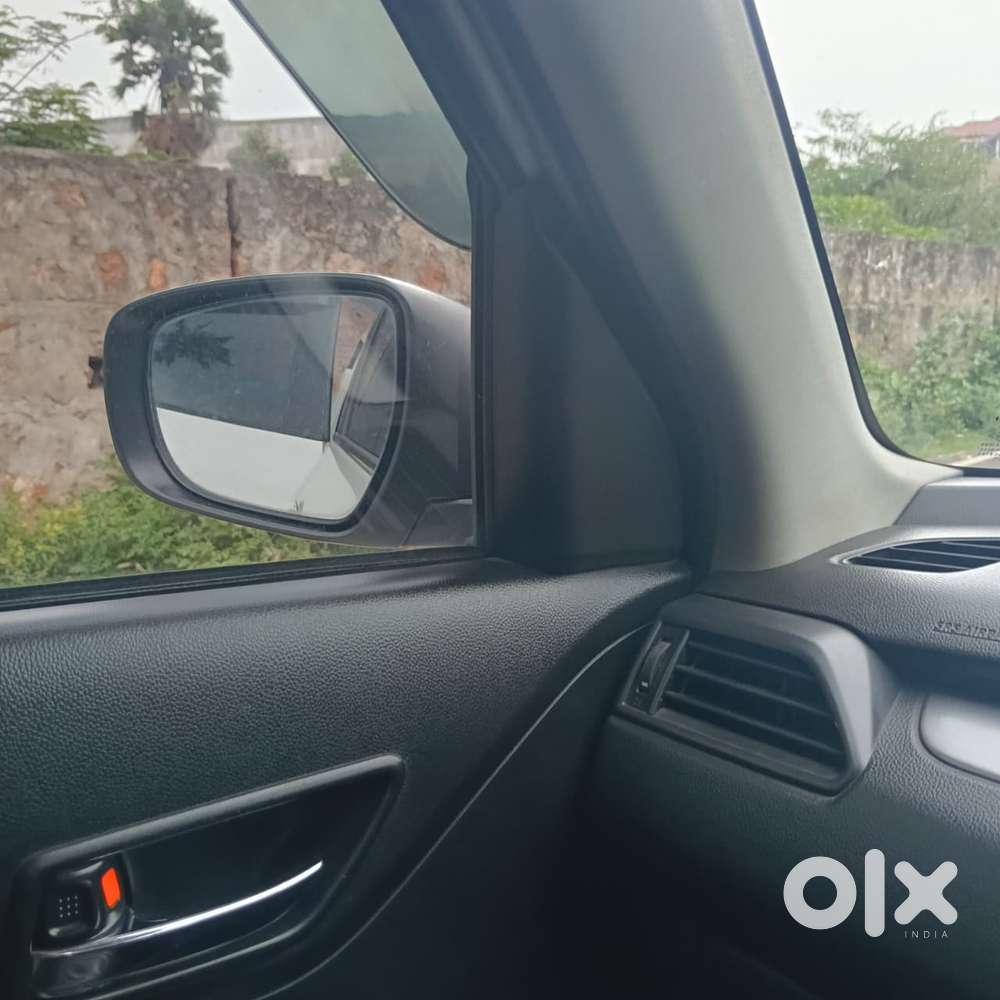Maruti Suzuki Swift Vxi + Manual, 2023, Petrol