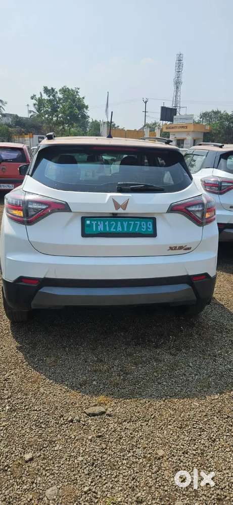 Mahindra Xuv400 Ev 2024 Electric Well Maintained