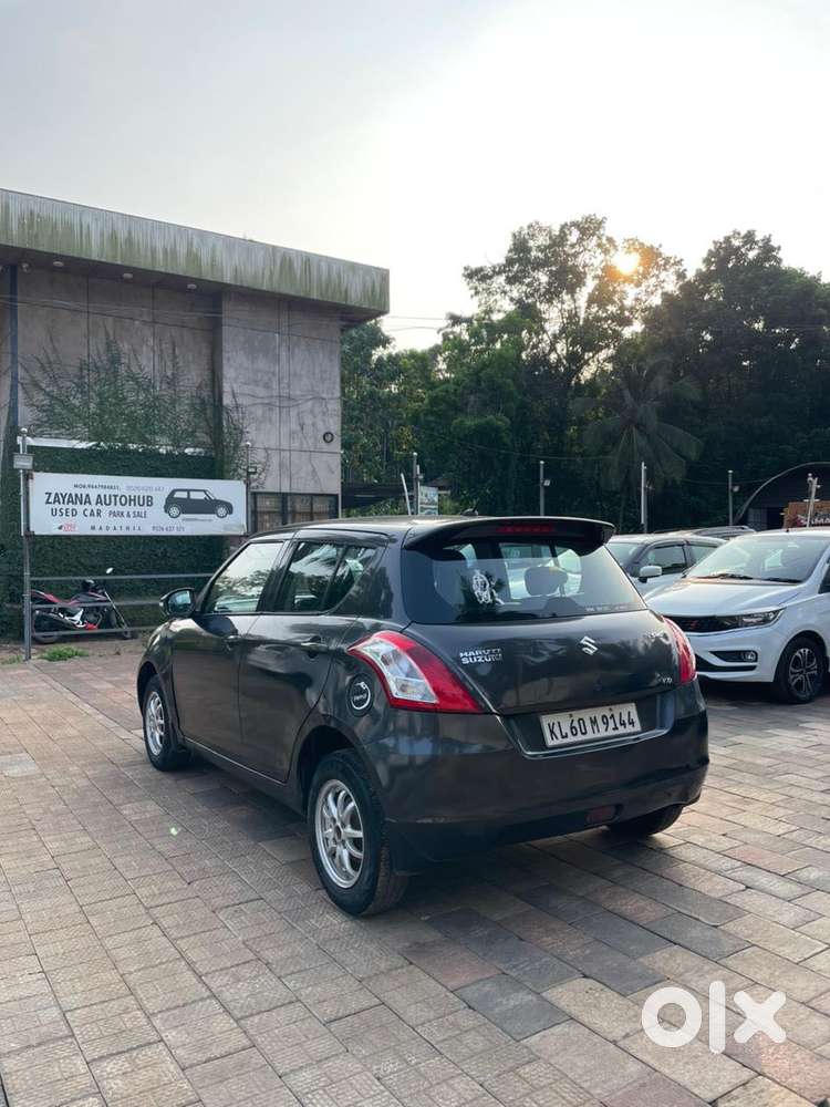 Maruti Suzuki Swift Vxi Optional, 2017, Petrol