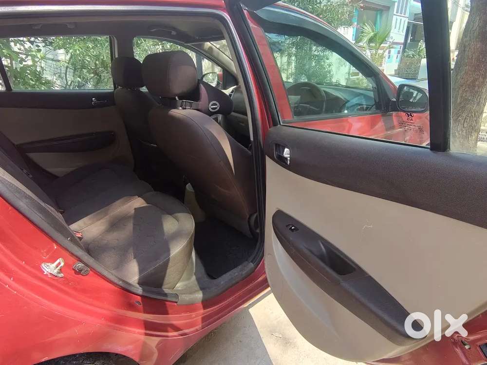 Hyundai I20 2010 Petrol Well Maintained
