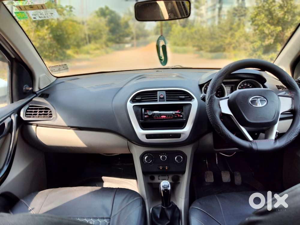 Tata Tiago 1.2 Revotron Xm Option, 2016, Petrol