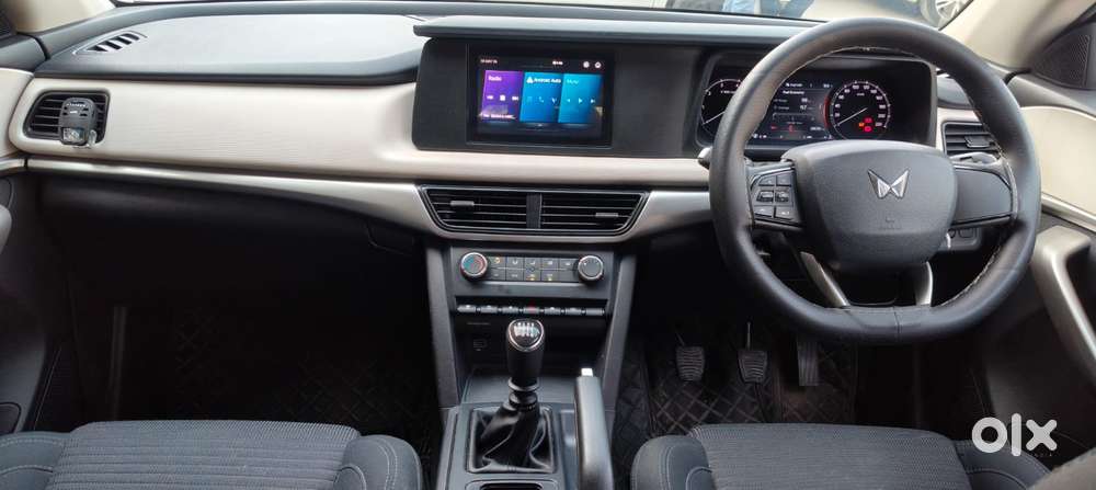 Mahindra Xuv700 2.2 Ax 7 Diesel Mt Str, 2024, Diesel