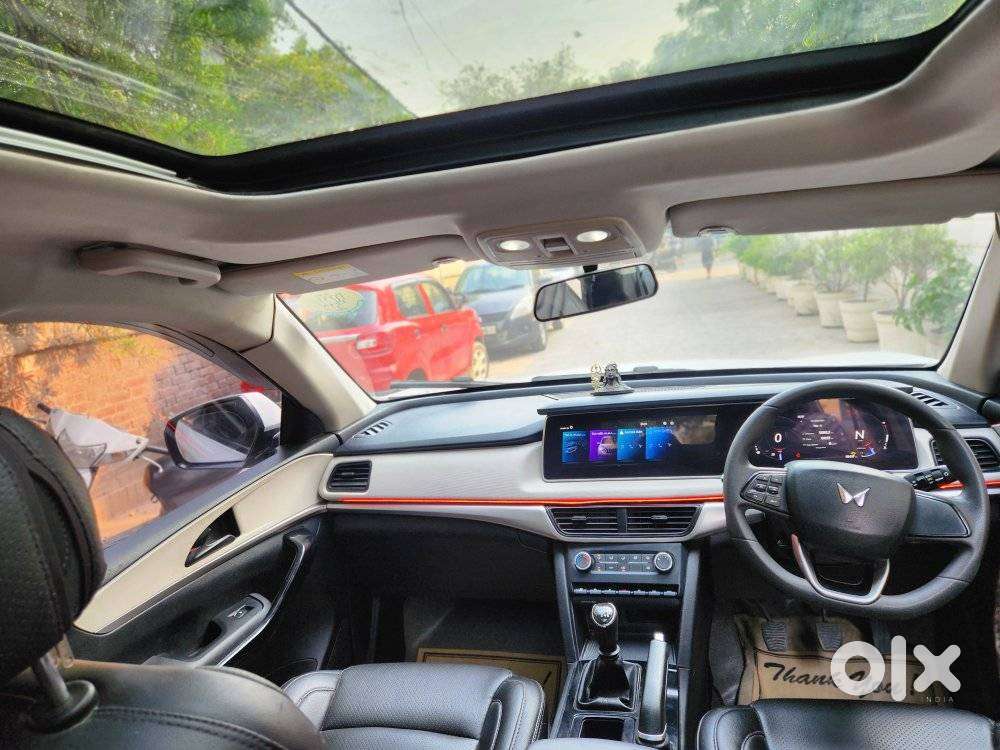 Mahindra Xuv700 2.2 Ax 5 Diesel Mt Str, 2023, Diesel