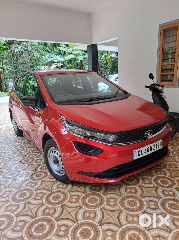 Tata Altroz 1.2 Xe, 2021, Petrol