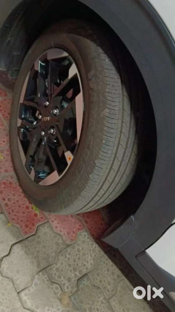 Kia Carens Clavis 2025
