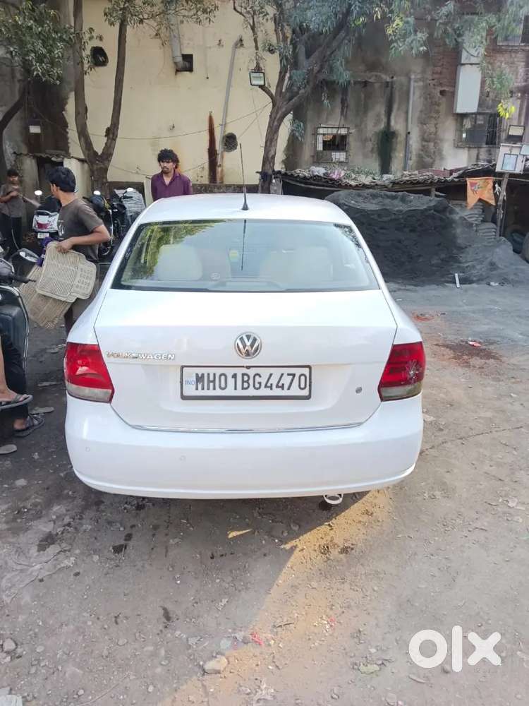 Volkswagen Vento 2013 Petrol 64000 Km Driven