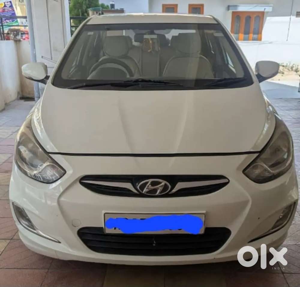 Hyundai Verna 2011