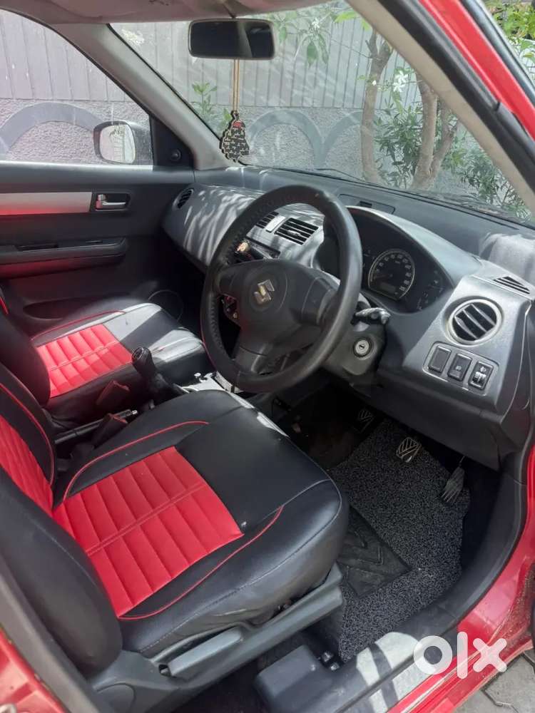 Red Swift Car In Good Condition 2007