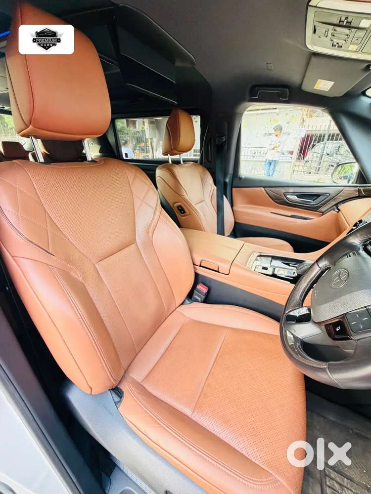 Toyota Vellfire Vip – Executive Lounge, 2024, Petrol