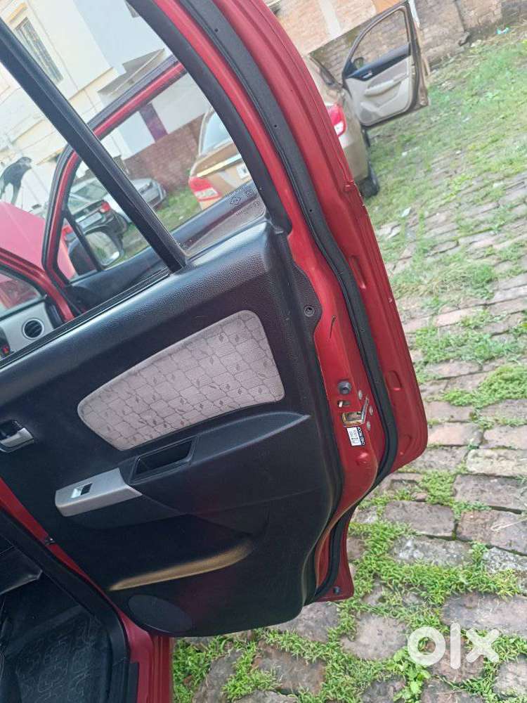 Maruti Suzuki Wagon R 1.0 Vxi, 2014, Petrol